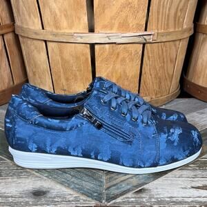 Comfort-Well by Beacon Blue Metallic Faux Nubuck Lace Side-Zip Sneaker Women 9.5